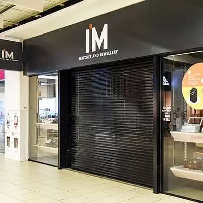 Перфорированные роллеты для витрин Перфорированные роллеты для витрин